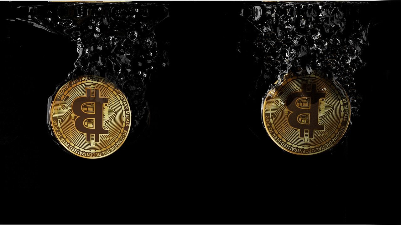 Why is bitcoin deflationary?